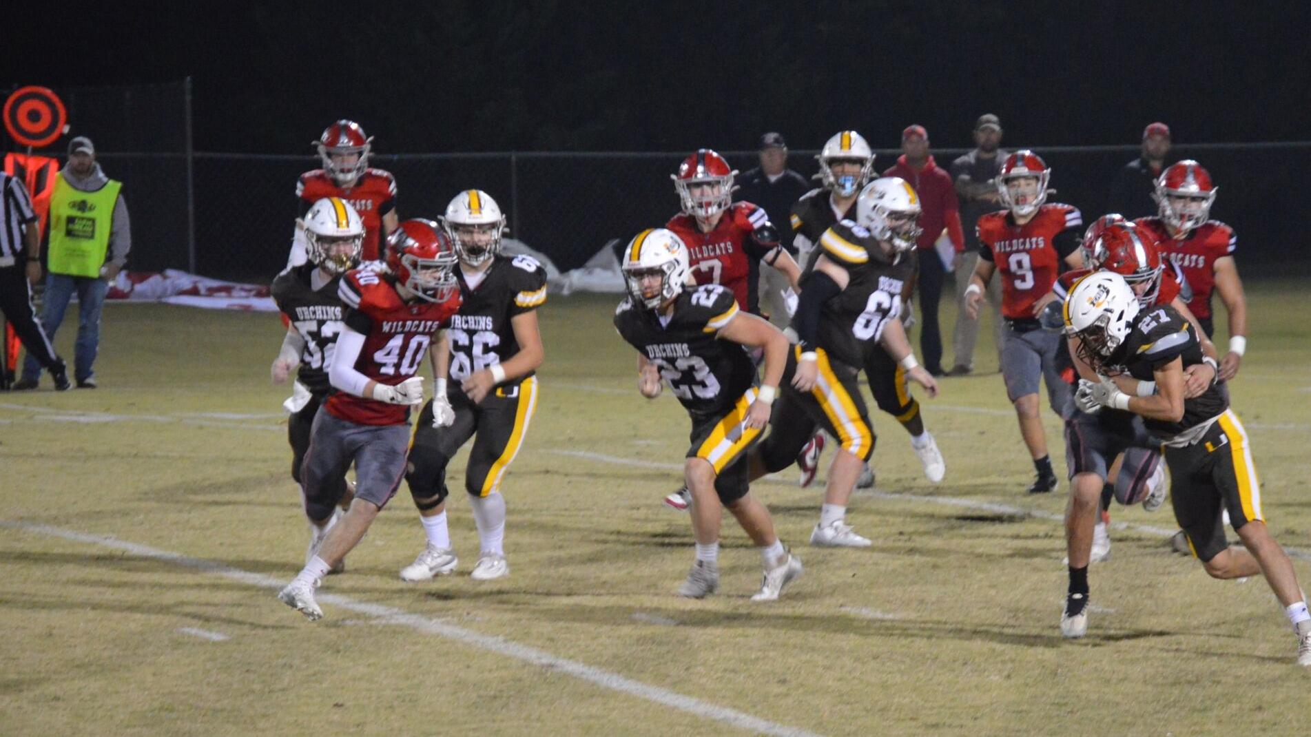 Gray, Palmer combine for seven touchdowns against Urchins